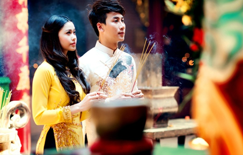 Bài văn khấn cầu duyên ở chùa Hà linh nghiệm: Khi đi lẻ bóng, khi về có đôi