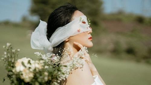 Tử vi hôm nay 22/6/2021 về tình yêu của 12 con giáp: Ai mù quáng khi yêu