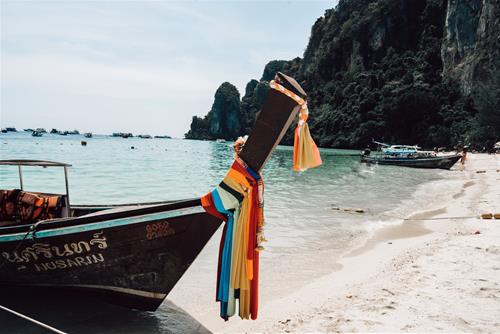 Tử vi thứ 5 ngày 24/6/2021 của 12 con giáp: Tý sa sút, Ngọ gặp tiểu nhân
