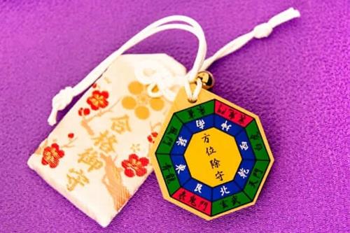Khám phá nguồn gốc bùa chú hộ mệnh và một số bùa nổi tiếng nhất thế giới