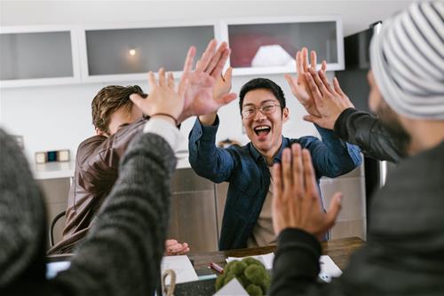Bật mí cách giúp 12 con giáp cải thiện nhân duyên, mở rộng các mối quan hệ
