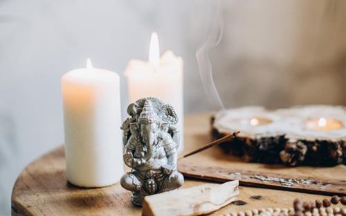 Nhớ lưu tâm nguyên tắc dùng nến trong phong thủy, chớ dùng chỉ vì thích!