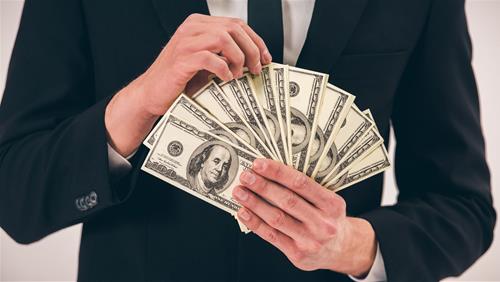 Ngày nghỉ ngồi nhà vẫn thu tiền đầy ví, con giáp này nhanh chóng chuyển mình giàu sang vô đối vào cuối tuần (5-6/6)