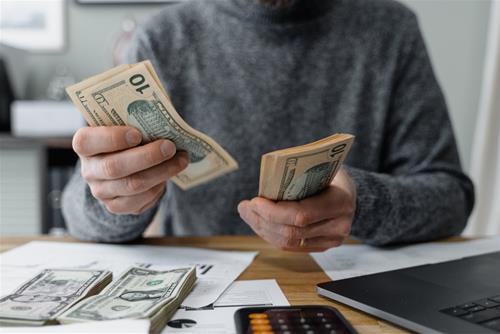 Tử vi hôm nay 17/1/2022 về tài lộc của 12 con giáp: Ai có cơ hội phát tài?