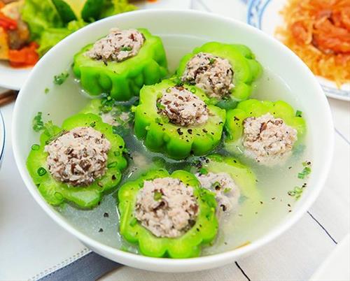 Cách làm canh khổ qua nhồi thịt ngọt mát, giảm béo 3 ngày Tết