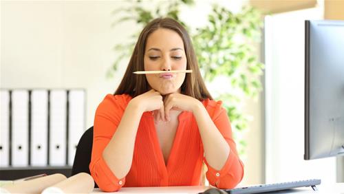 Chỉ thẳng mặt 3 chòm SIÊU THÔNG MINH nhưng CHÚA LƯỜI BIẾNG, có tên bạn trong đó?