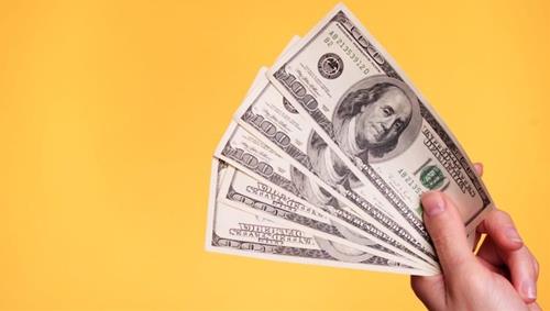 Tử vi hôm nay: 4 con giáp vượng tài lộc ngày 23/10/2023, kiếm tiền thuận lợi