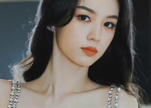 4 chòm sao ĐẸP xuất sắc nhưng không biết mình đẹp! Thật uổng phí!