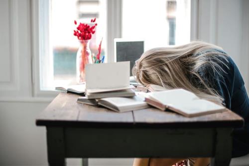 Tử vi hôm nay: 4 con giáp rắc rối sự nghiệp ngày 26/11/2023 cần hết sức thận trọng