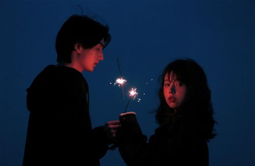 Cuối tuần từ 23-24/12, tình yêu ngọt như kẹo sẽ tìm tới 3 chòm sao này!