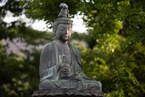 Lời Phật dạy: Trên đời có 4 thứ này khó trường tồn, ôm lấy chúng là rước họa vào thân!