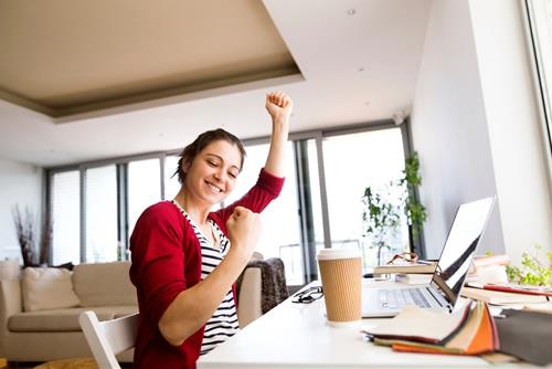 Tử vi hôm nay: 3 con giáp đạt nhiều thành tích ngày 18/3/2023, tin vui ập tới