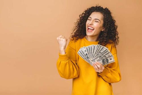 2 ngày cuối tuần (20-21/5) được thần May Mắn gọi tên, 4 con giáp HƯỞNG LỘC vươn lên mạnh mẽ