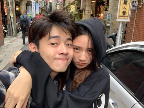 Tuần mới 22 - 28/5/2023, ghen tị 4 chòm sao may mắn TÌNH duyên, đi đâu cũng tỏa sáng!