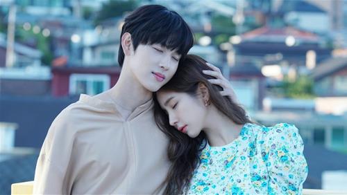 Mùa Thu 2023, 4 chòm sao này bội thu đường TÌNH duyên, lãng mạn hết phần người khác!