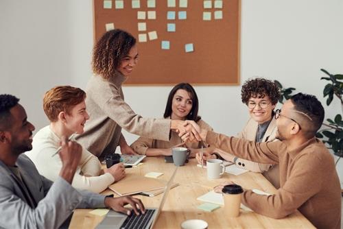 Tử vi hôm nay: 4 con giáp gặp nhiều may mắn ngày 26/11/2024, vận khí đi lên không ngừng