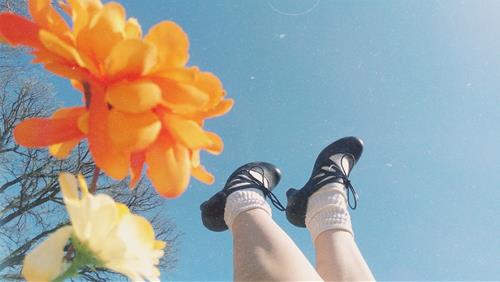 Cuối tuần từ 3-4/2, vũ trụ đem may mắn cho đường tình cảm của 3 chòm sao này!