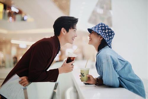Cuối tuần này - vũ trụ báo tin có 3 chòm sao này ĐỎ TÌNH, yêu đương thuận lợi!