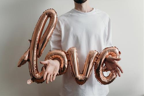 Khi yêu thật lòng, 12 chòm sao nam có thể chủ động đến mức nào?