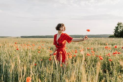 Giờ sinh theo mùa dự đoán mệnh phú quý của bạn: Tương lai của bạn sẽ viên mãn đủ đầy hay lắm nỗi gian truân?
