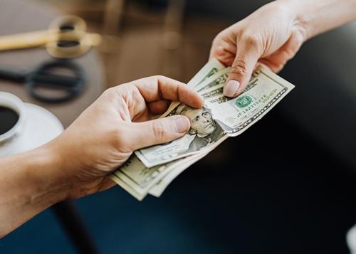 Tử vi hôm nay: Ngưỡng mộ 4 con giáp số ĐỎ ngày 22/4/2024, làm gì cũng ra tiền