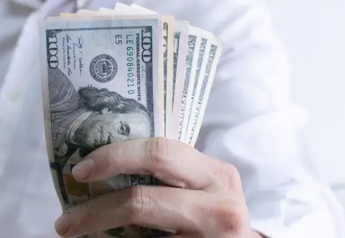 Top 4 con giáp giàu có nhất ngày 25/4/2024, ít ai sánh kịp