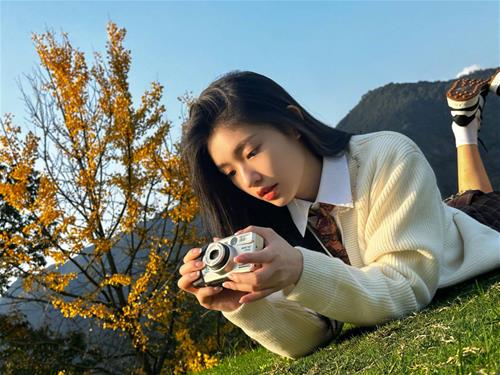 Vũ trụ báo tin 4 chòm sao này sẽ gặp MAY vào cuối tháng 4, tình tiền đẹp hết ý!