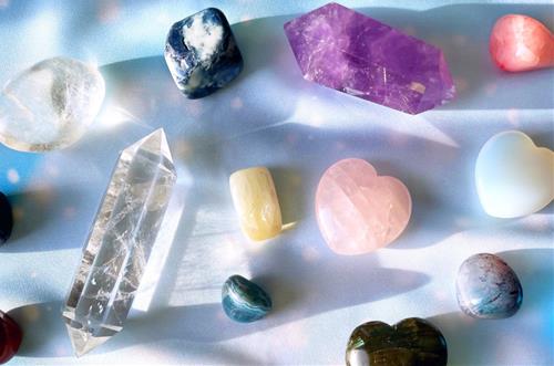 Đá phong thủy KỴ với 12 cung hoàng đạo, dùng bừa bãi chớ trách sao ĐEN ĐỦI luôn đeo bám