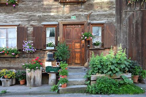 Tử vi thứ 7 ngày 5/10/2024 của 12 con giáp: Sửu bớt áp lực, Mão sáng tạo