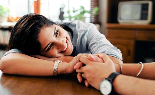 Top 4 chòm sao hạnh phúc ngọt ngào cuối tuần (4-5/1)