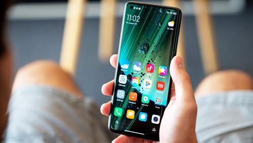SAI lầm khi cài 3 loại ảnh này làm hình nền điện thoại, dễ bị vận XUI đeo bám