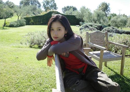 Tử vi tháng 12/2025 của 12 cung hoàng đạo: Nhân Mã tươi mới, Bạch Dương chuyển vận