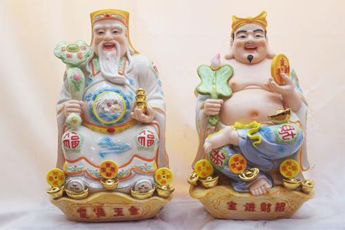 Đầu tháng 2 âm - Nhờ lộc Quan HOÀNG MƯỜI, 4 tuổi này gánh TIỀN về nhà, vào Nam ra Bắc thoát khỏi nguy nan