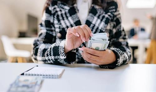 Top 3 con giáp đón may mắn vàng, thu hút hết lộc lá của thiên hạ vào giữa tuần (19-21/3)