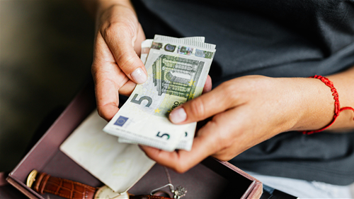 Tử vi hôm nay: 3 con giáp lộc đến bất ngờ ngày 23/3/2025, tiền chảy về như nước