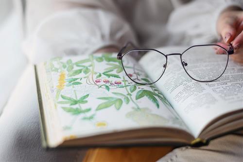 Tử vi thứ 6 ngày 7/3/2025 của 12 cung hoàng đạo: Hổ Cáp tự mãn, Kim Ngưu thận trọng