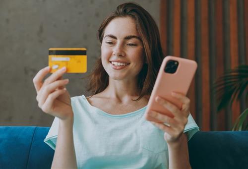 Được ông Trời chấm chọn, 4 con giáp may mắn, tha hồ hưởng lợi giữa tuần (16-18/4)