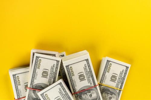 Tử vi hôm nay: Ngưỡng mộ 4 con giáp kiếm tiền cực NHANH ngày 26/4/2025, thu nhập tăng chóng mặt