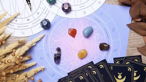 Phụ kiện may mắn mùa Hè 2025 cho 12 chòm sao giúp đẩy lùi vận xui, chào đón tin tốt lành