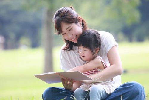 Hôm nay 10/4/2025 - 4 con giáp may mắn TÌNH duyên, nụ cười hé nở trên môi, thoát cảnh u sầu!