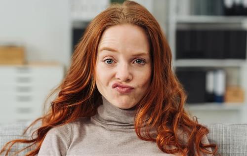 Cư xử ngớ ngẩn của 12 chòm sao nữ khiến họ càng đẩy người đàn ông mình ra xa