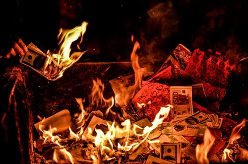 Tháng Cửu Độc 2025 đến mang theo vận XẤU - 4 con giáp dễ gặp tai ương, cẩn thận kẻo tiền của trôi sạch