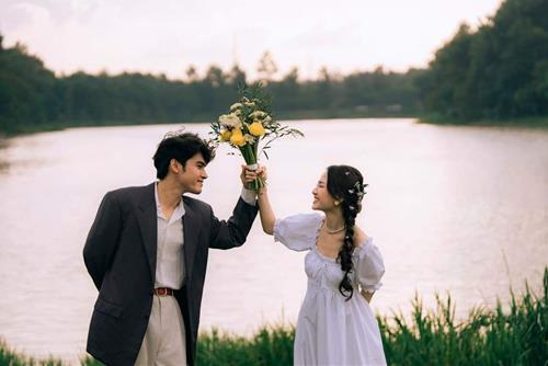 Đâu phải 2 lần đò là XẤU - 4 tuổi này kết hôn lần 2 cực hạnh phúc, đổ vỡ 1 lần mới tìm được kẻ THƯƠNG mình