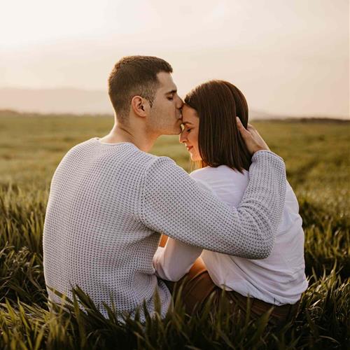 Đào hoa khoe sắc – Nhân duyên đưa lối: 3 con giáp có chuyện tình cảm NGỌT như mật nửa cuối năm 2025