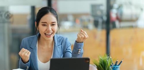 Tử vi hôm nay: 4 con giáp dễ đạt được mục đích ngày 26/7/2025, vận trình lên hương