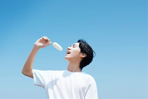 Bước sang tiết Tiểu Thử, Trời càng nắng, 4 chòm sao này càng may mắn!