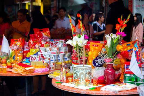 Có 3 lễ CÚNG quan trọng nhất tháng 7 âm Cô Hồn năm Ất Tỵ 2025, gia chủ không nên bỏ qua!