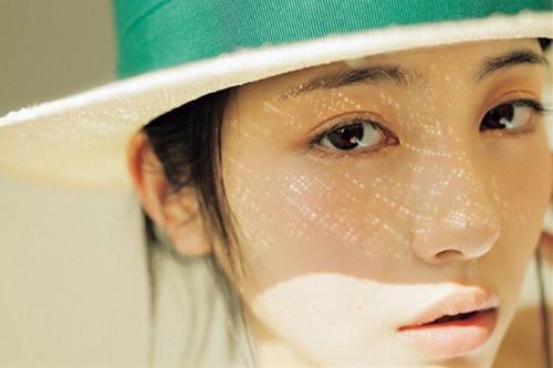 Chỉ bằng một ánh MẮT, 4 chòm sao này có thể đánh gục bạn, hãy thử hẹn hò với họ!