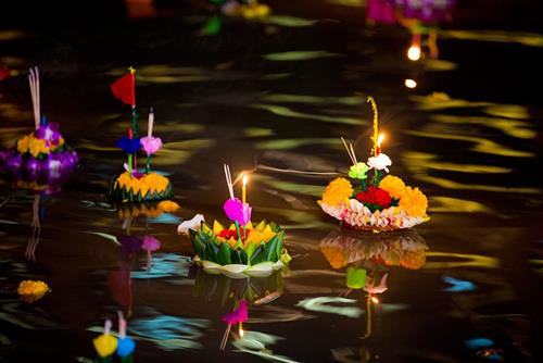 Tháng 7 âm hãy làm 1 trong 8 việc này, tích PHƯỚC cực nhanh, giảm xui xẻo trong tháng Cô Hồn