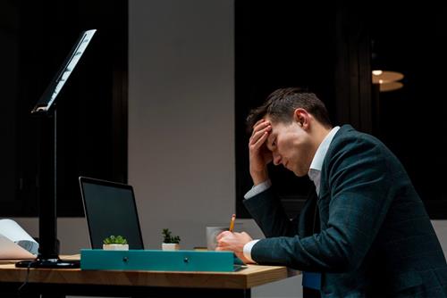 Cạm bẫy sự nghiệp mà 12 chòm sao dễ DÍNH trong tháng 8/2025: Cẩn tắc vô áy náy!